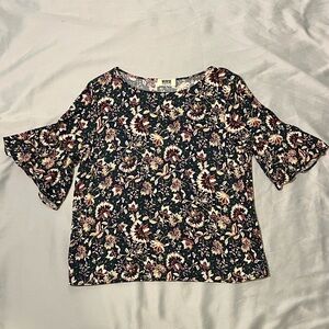 Verse Floral Women's Top Blouse Size Large Bell Sleeves USA
